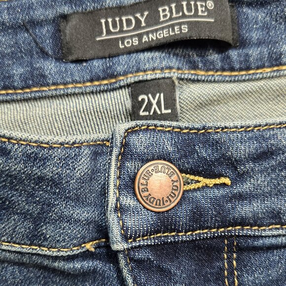 Judy Blue Bailey High Rise Mid Thigh Denim Shorts Dark Wash Stretch JB150051 - Picture 4 of 7